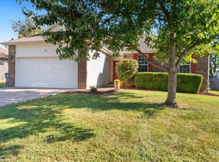 400 W Warren Ave, Ozark, MO 65721