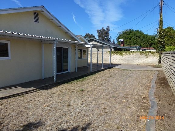 3rd image of 246 Baker Ave