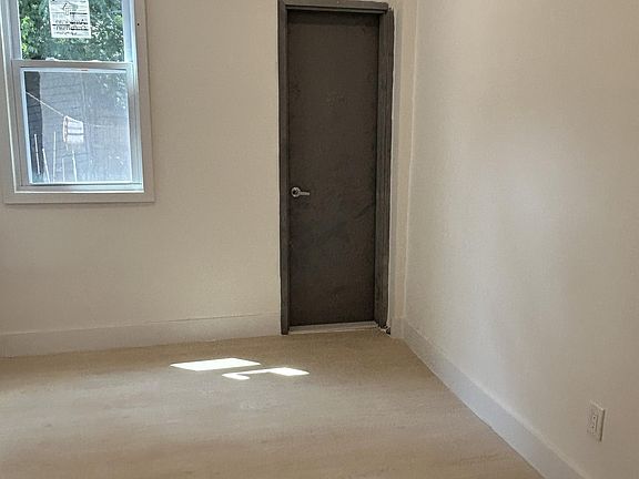 5th image of 1191 Summit Ave #1193