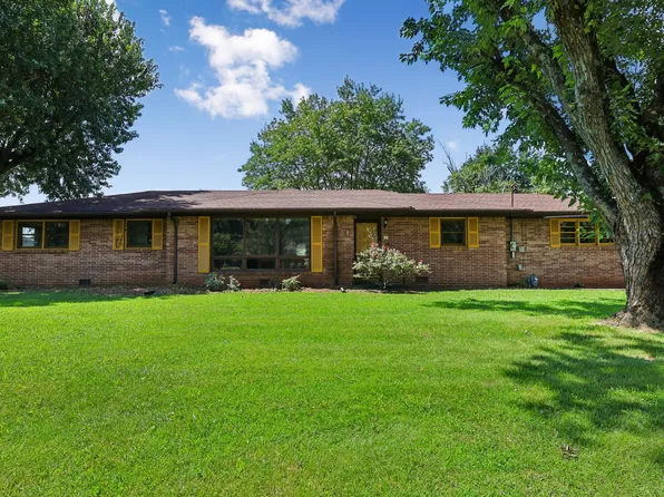 203 Kelly Dr, Decherd, TN 37324