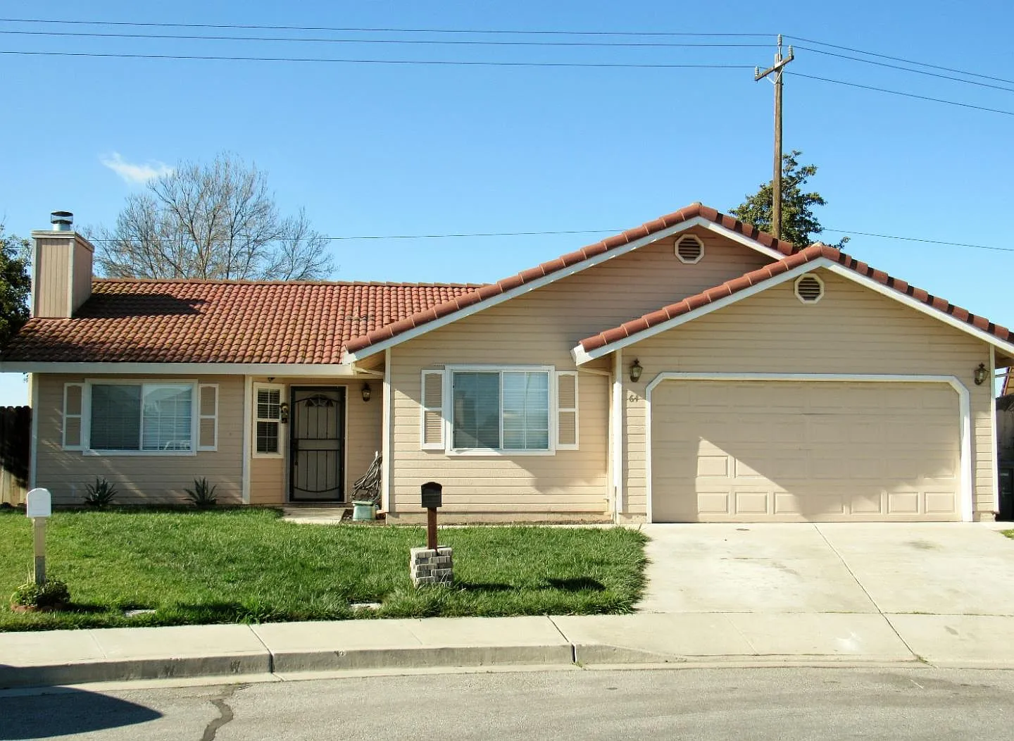 64 Karen Ct photo 1