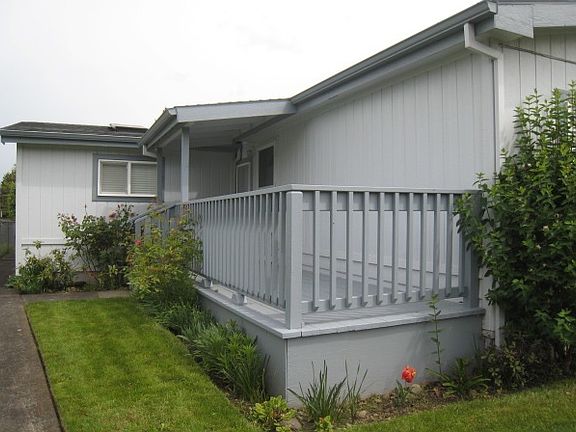 3rd image of 3930 SE 162nd Ave Unit 24