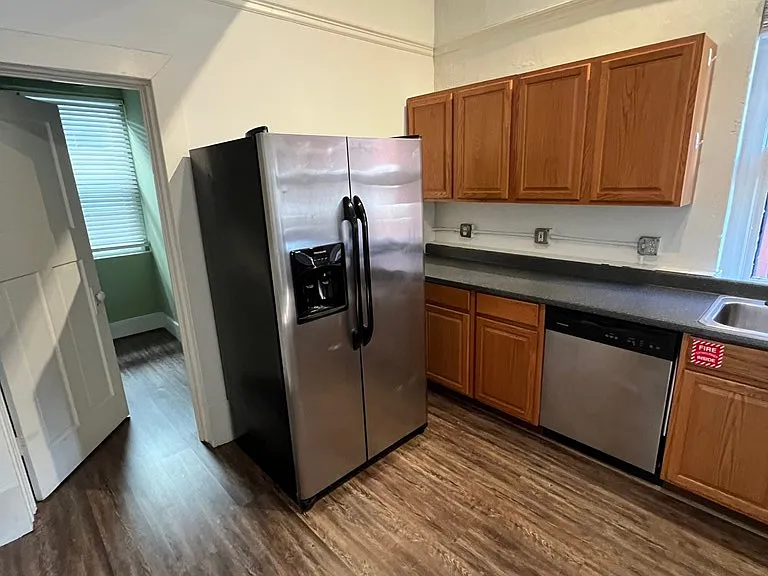 1106 Broadway #1106C — Photo 10