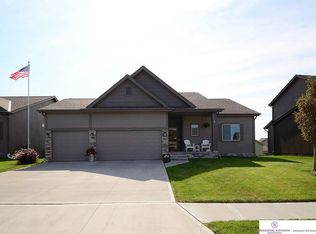 8909 N 161st St, Bennington, NE 68007