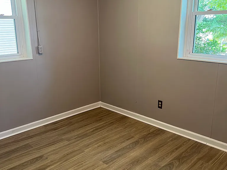 110 S Purdue Ave — Photo 23