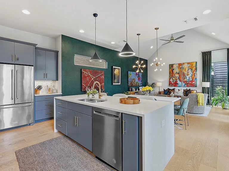 1000 Ellingson Ln #1 — Photo 11