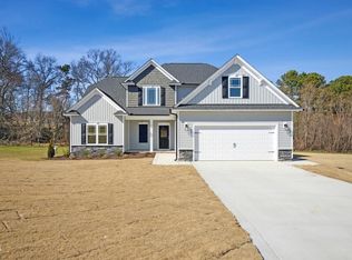 39 Winterwood Dr, Benson, NC 27504