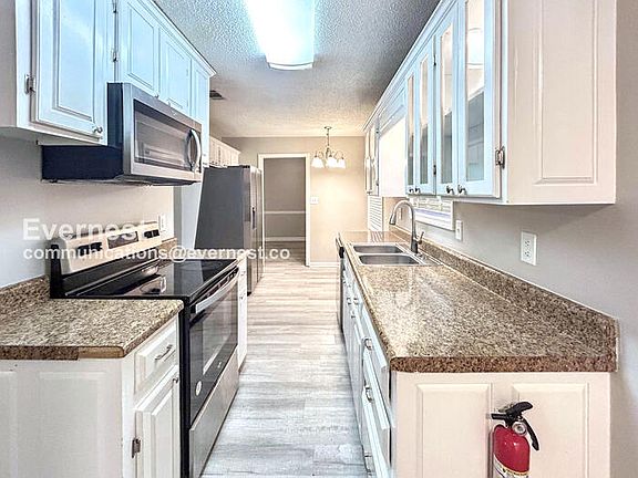3rd image of 5920 Catawba Way