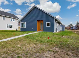 710 NW 8th Ave, Grand Rapids, MN 55744