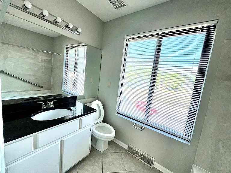 3660 Walden Dr — Photo 20