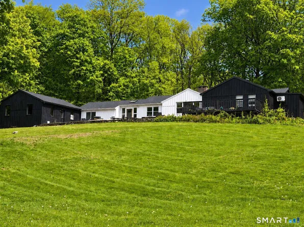 30 Blackman Road, Ridgefield, CT 06877