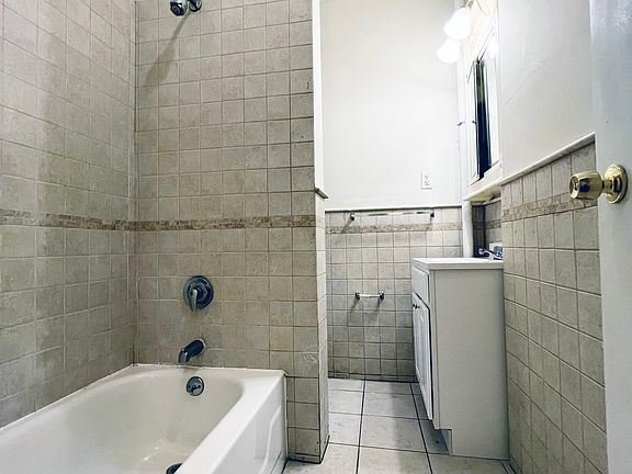 5th image of 408 W 130th St APT 65A