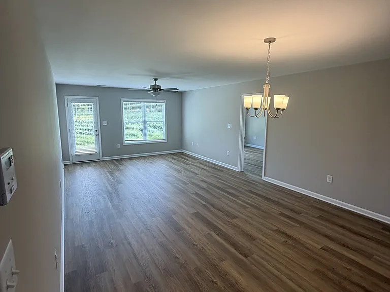 833 Middleton Rd — Photo 2
