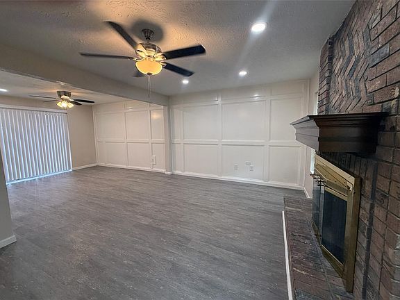 3rd image of 4107 Vista Rd #1