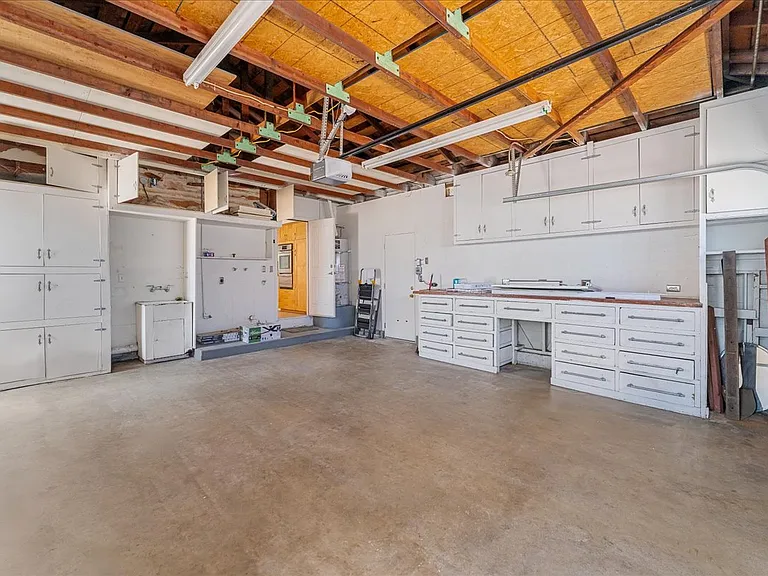 5062 Cadiz Cir — Photo 24