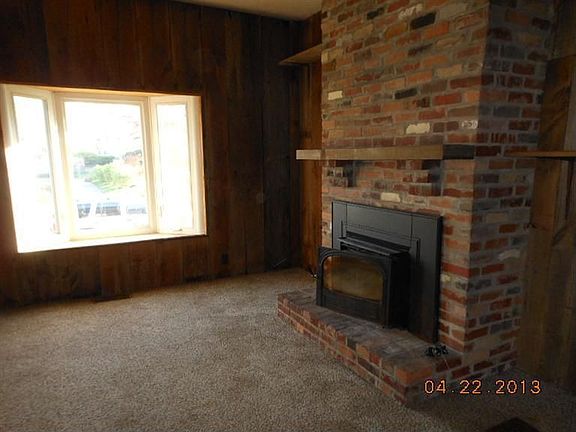 4th image of 2418 Superior Ave