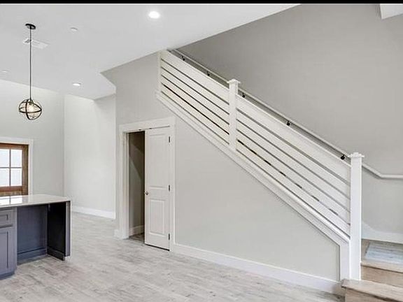 3rd image of 2124 Paniolo Dr