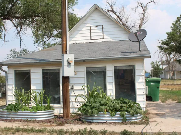 208 Cheyenne Ave, Grover, CO 80729