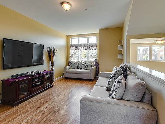 4th image of 5233 W Galewood Ave
