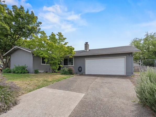 3008 Pippin Cir, Medford, OR 97504