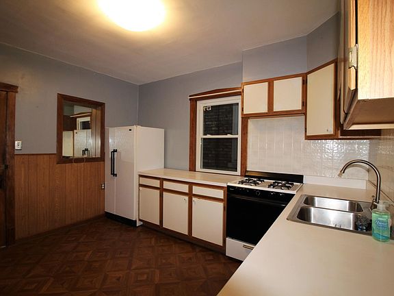 2nd image of 5219 N Ludlam Ave #1