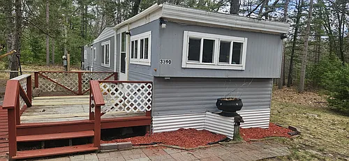 3390 Midland St Photo 1