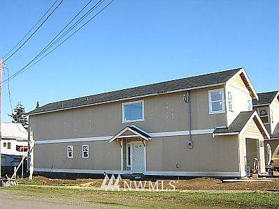 1st image of 8502 S 117th StPl