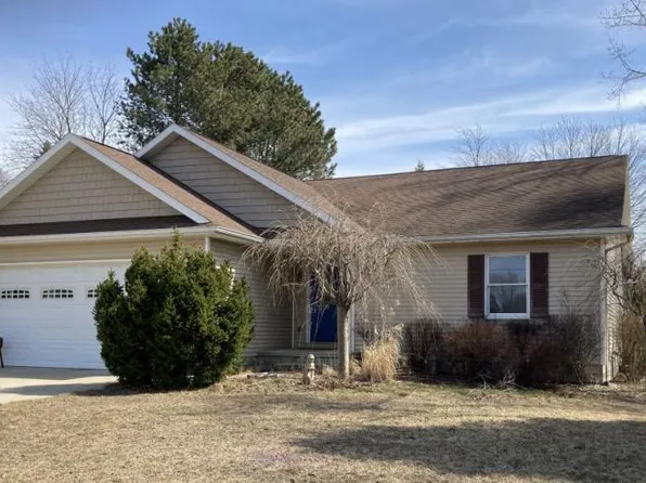 28 N Barrie Rd, Bad Axe, MI 48413