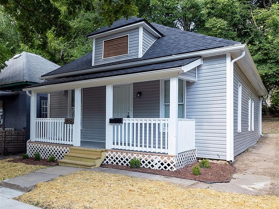 1st image of 2329 Chelsea Ave
