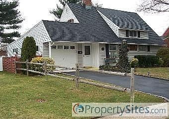 1st image of 62 Winter Ln