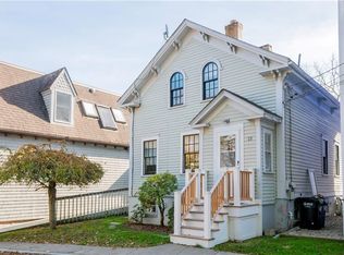 13 Old Beach Rd, Newport, RI 02840
