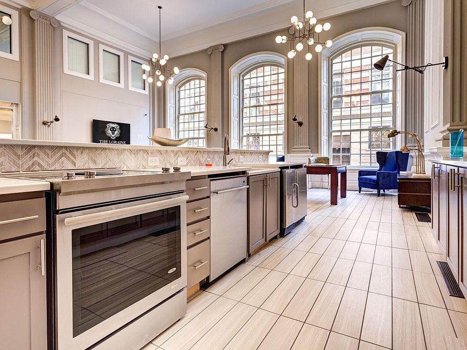 1st image of 245 Granby St #2akaxhdg0