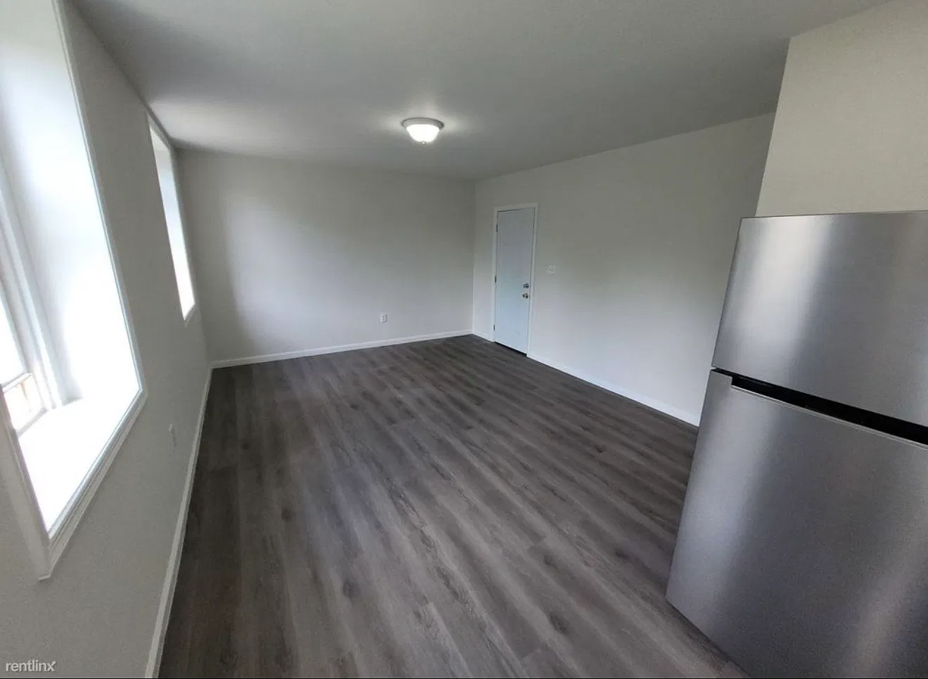 1 bed, $899 — Photo 3