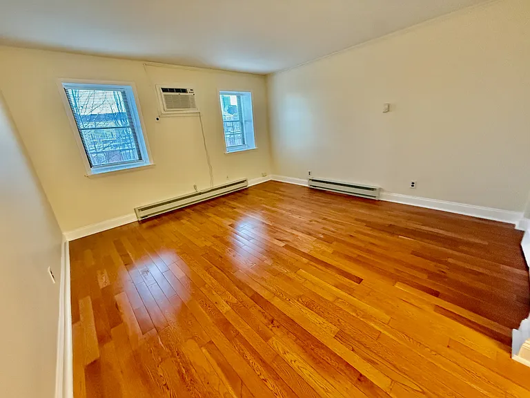 2528 Christian St #3 — Photo 16