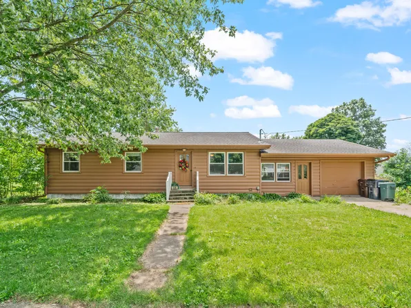 130 E Sor Gate, Lee, IL 60530