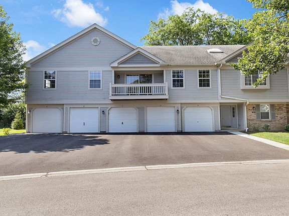 2nd image of 1214 Ballantrae Pl APT E