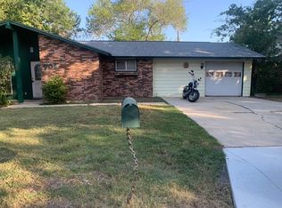 708 Ridgemont Ln, Gonzales, TX 78629
