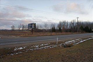 2nd image of 6889 Us Highway 31 N