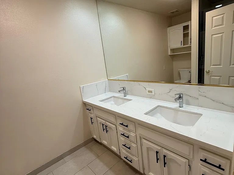 1542 E Alluvial Ave #128 — Photo 13