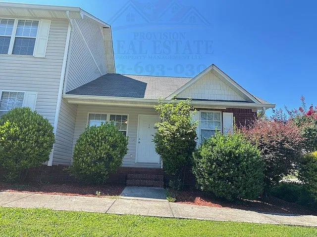 2 bed, 1.5 bath, $1,195 — Photo 2