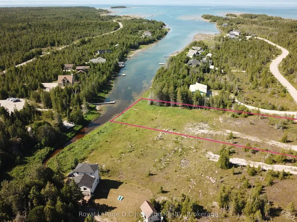 23 Bay Shore Ave S, Northern Bruce Peninsula, ON N0H 2R0
