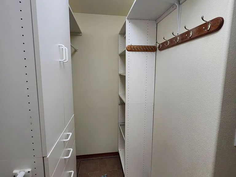 106 Prestwick Ln — Photo 14
