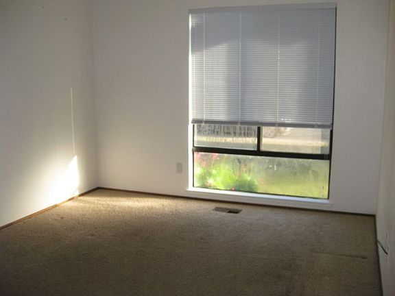 4th image of 6460 Grangers Dairy Dr