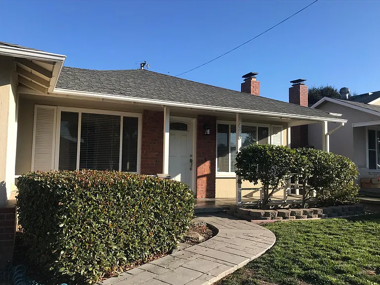 426 Ositos Ave — Photo 2