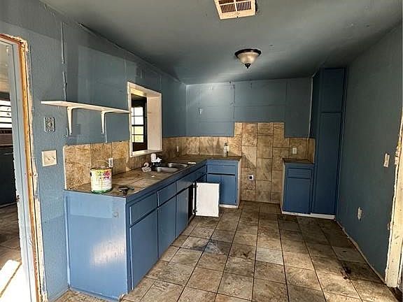 4th image of 10218 & 10222 Revis Pl