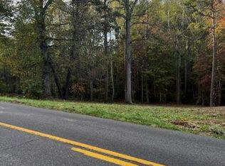 W Hoover Rd, Haywood, VA 22722