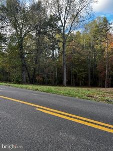W Hoover Rd, Haywood, VA, 22722
