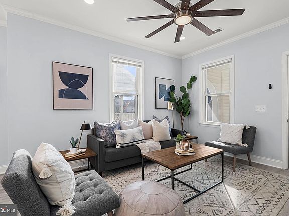 3rd image of 2910 Chenoak Ave