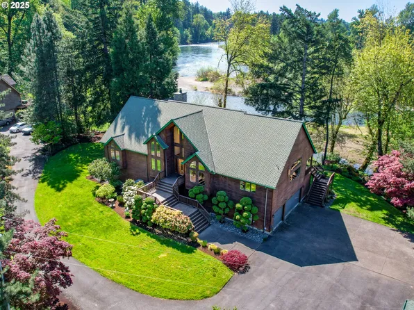 16801 S Clackamas River Dr, Oregon City, OR 97045