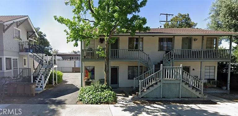 418 W Bonita Ave — Photo 1